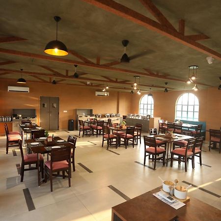 Chandan Kasturi Resort Dariāwad Екстериор снимка