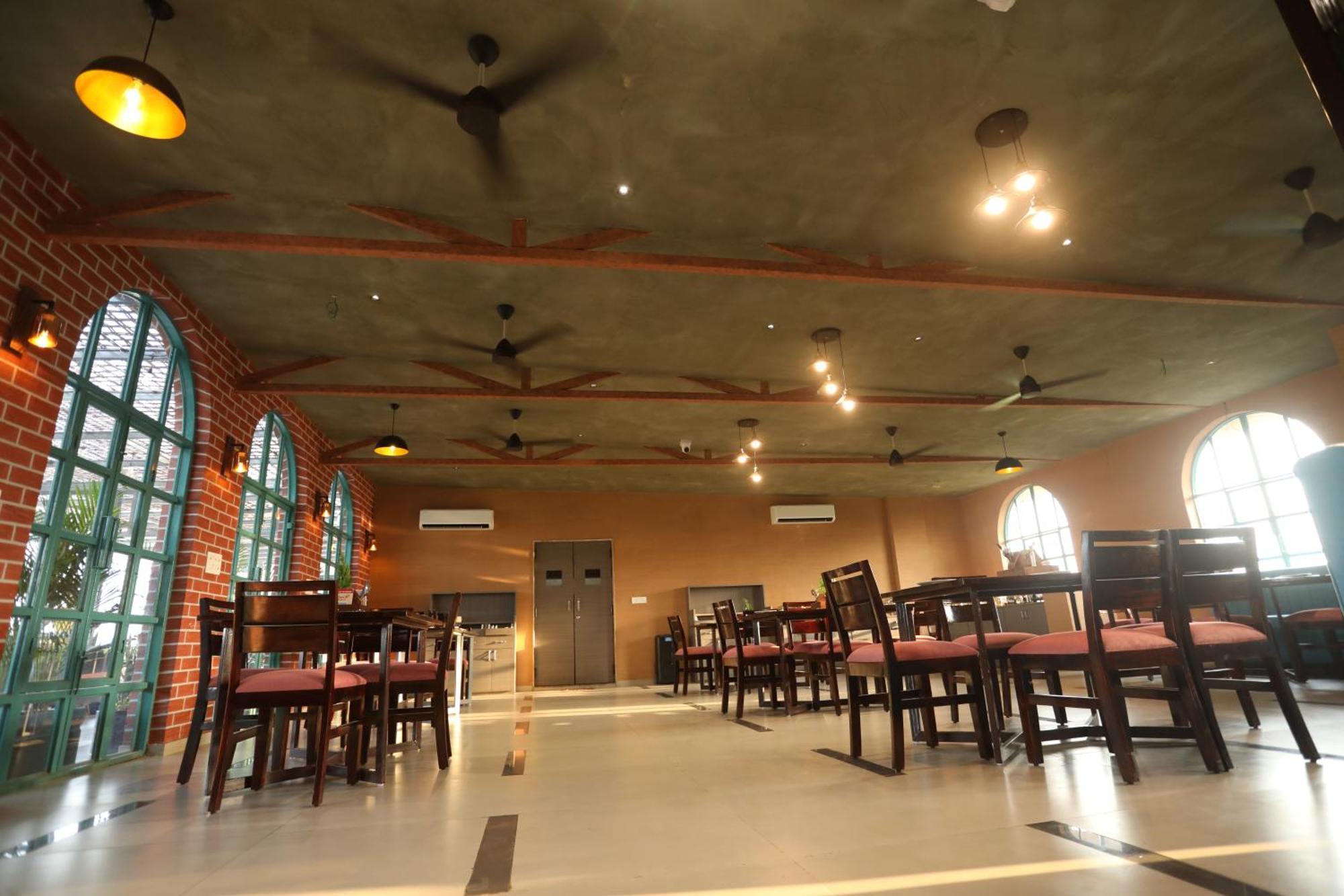 Chandan Kasturi Resort Dariāwad Екстериор снимка
